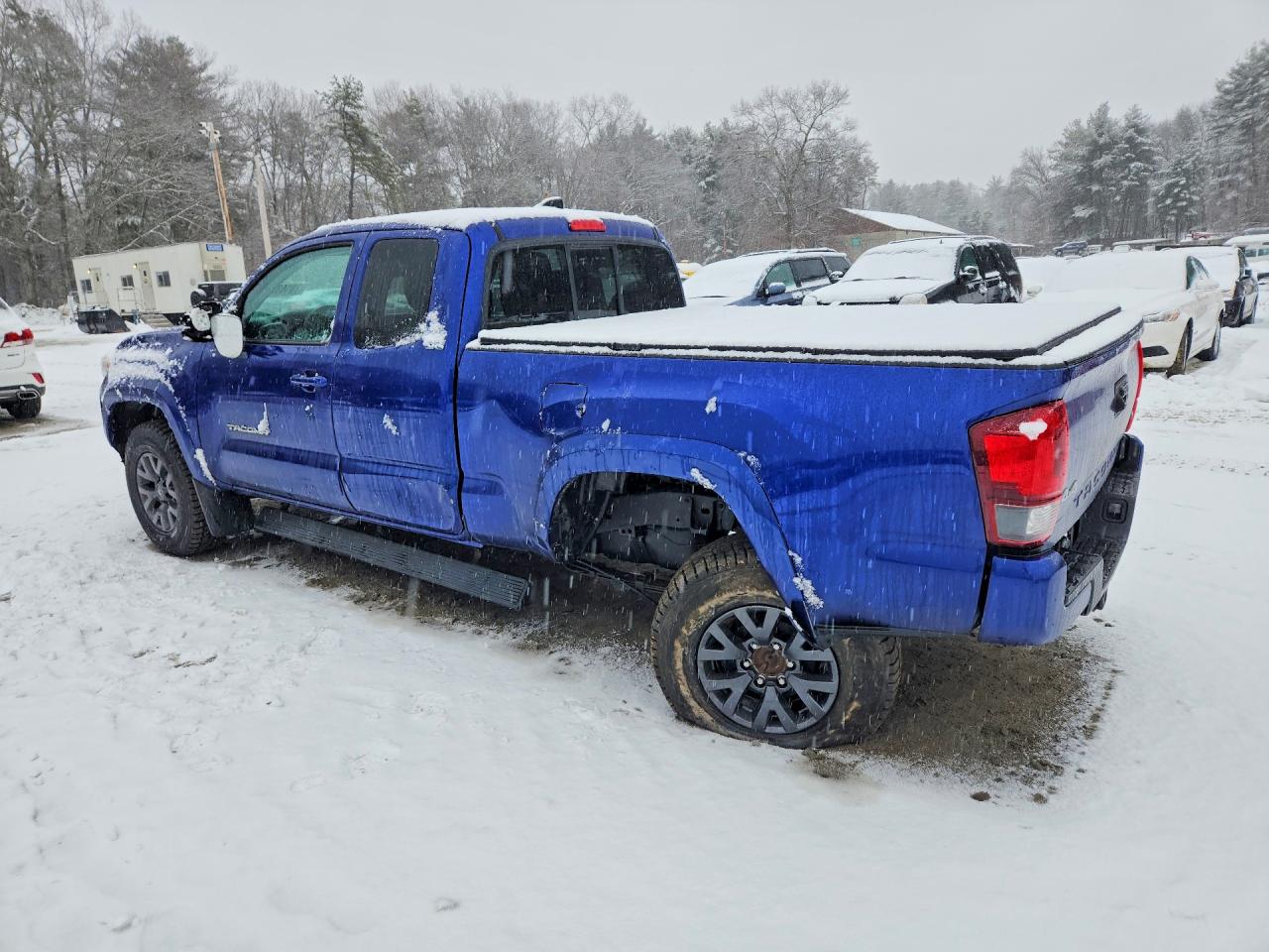 2022 TOYOTA TACOMA SR5 V6 photo 2