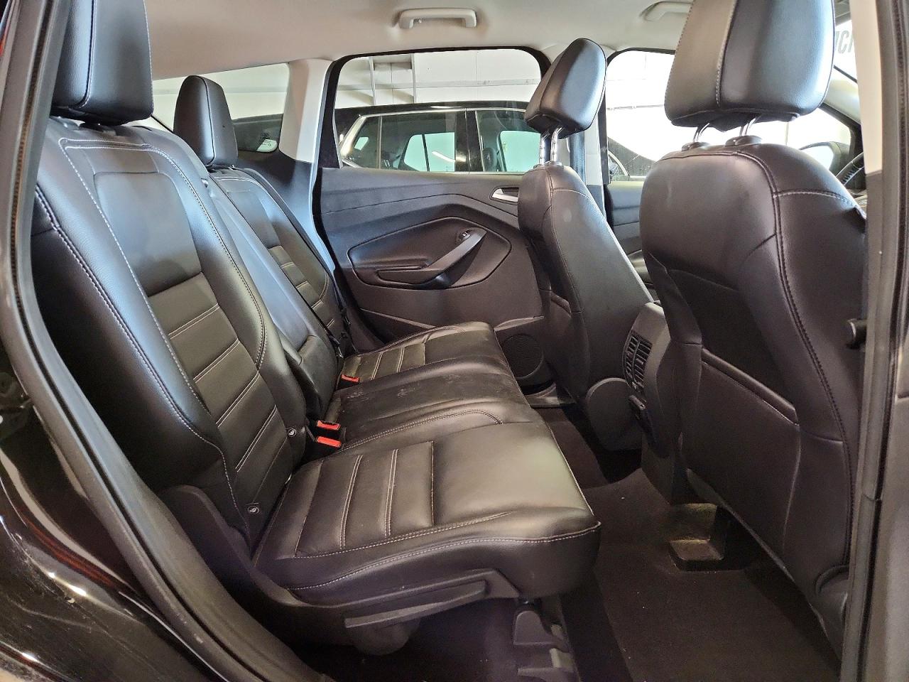 2017 FORD ESCAPE TITANIUM photo 19