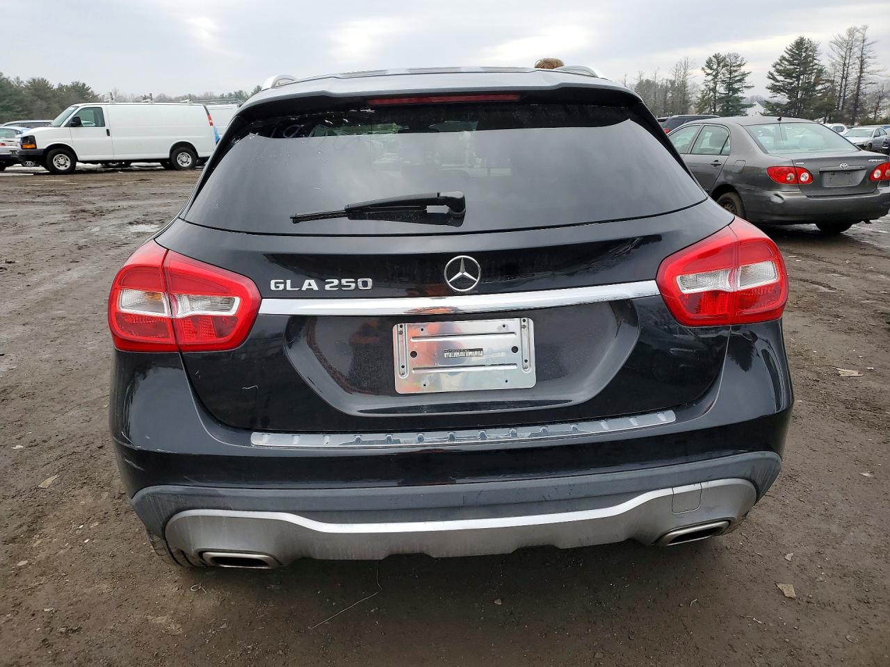 2019 MERCEDES-BENZ GLA 250 photo 11