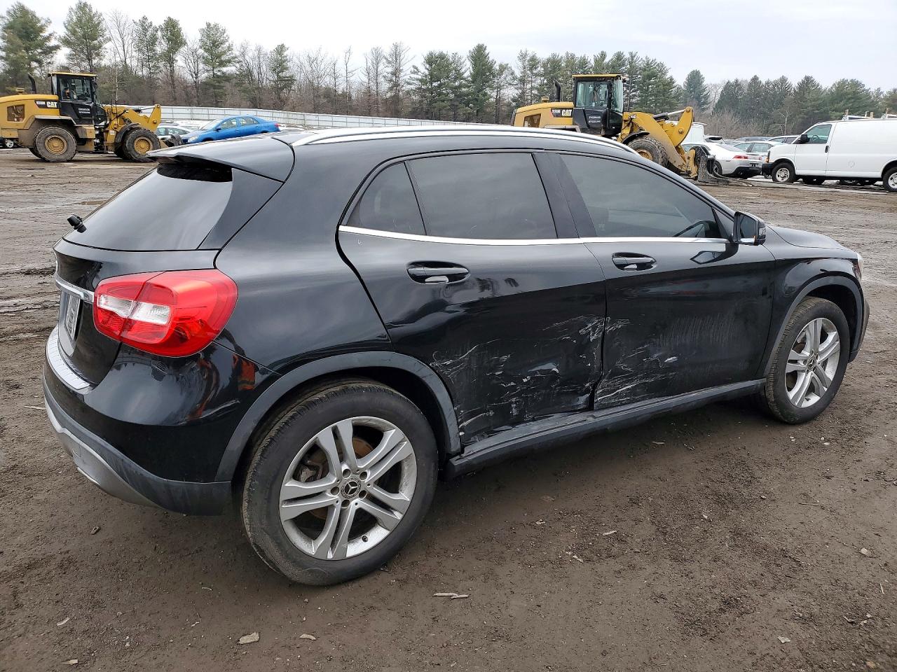 2019 MERCEDES-BENZ GLA 250 photo 5