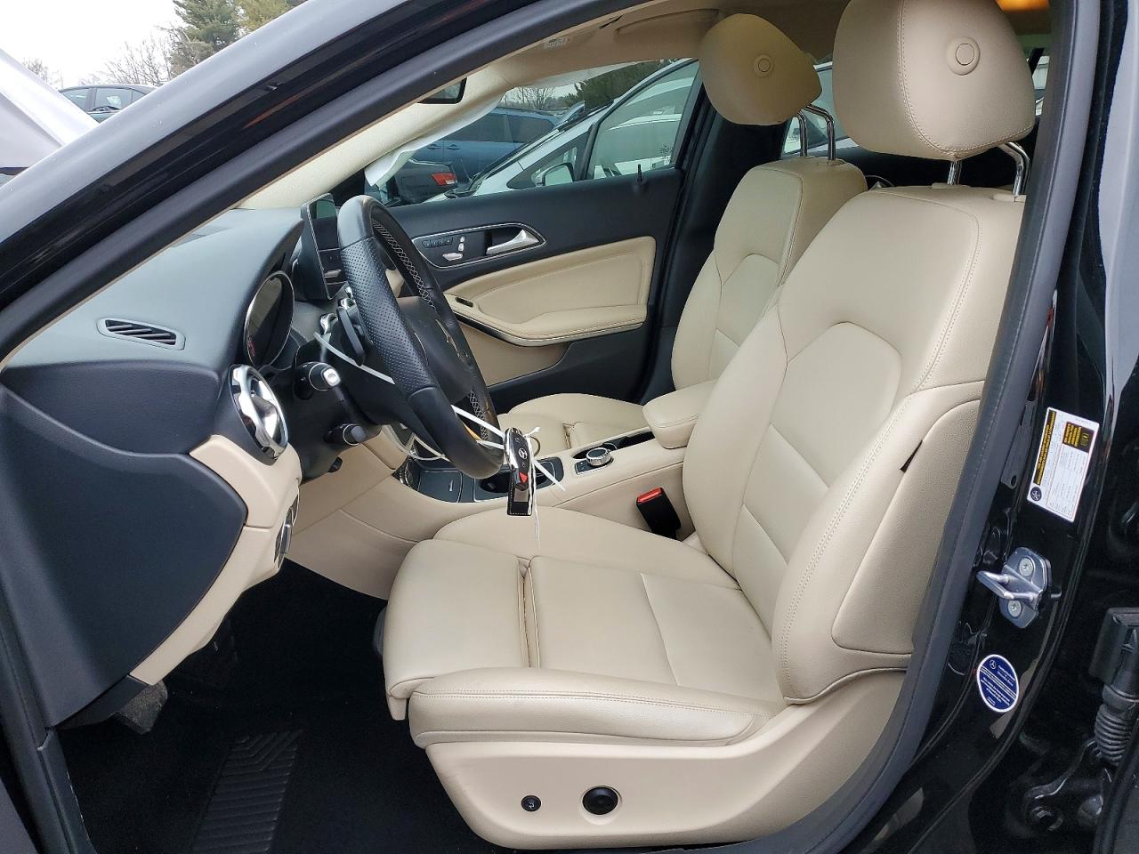 2019 MERCEDES-BENZ GLA 250 photo 13