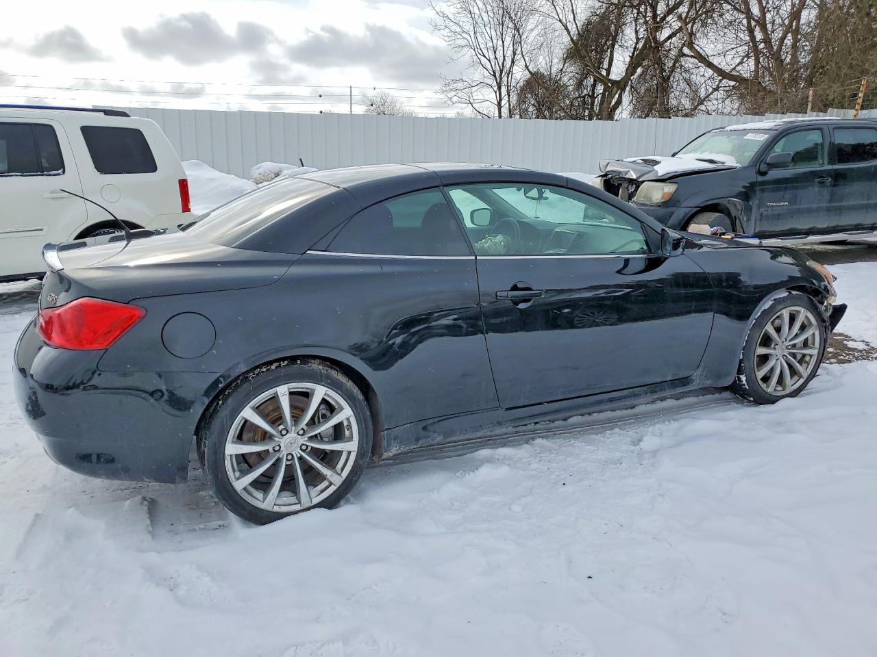 2010 INFINITI G37 BASE photo 7