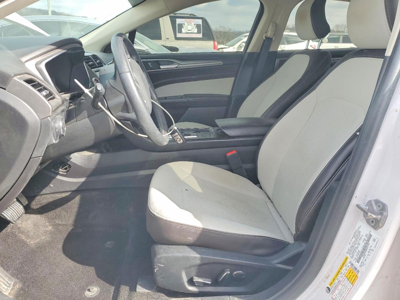 2019 FORD FUSION SE photo 13