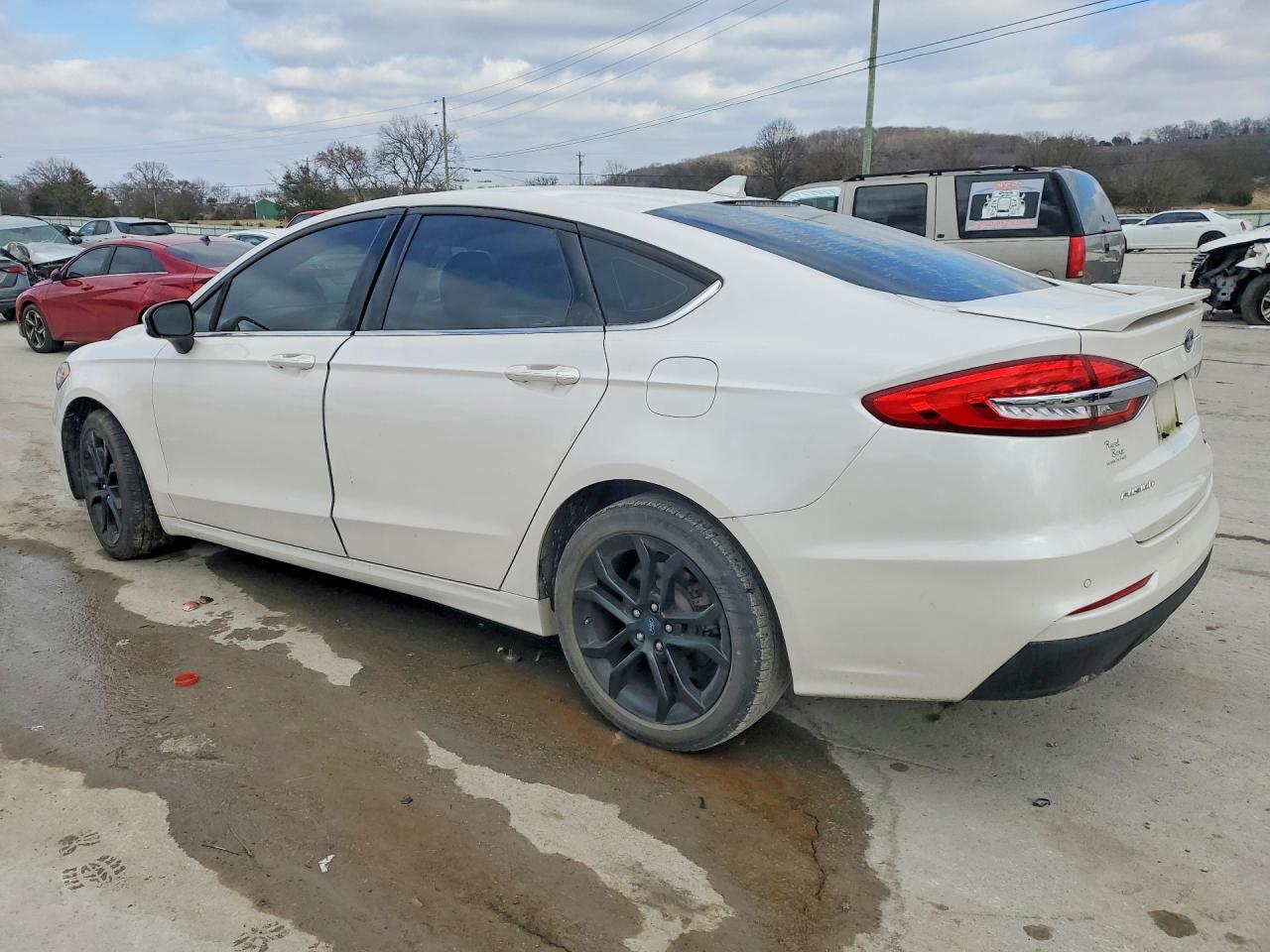 2019 FORD FUSION SE photo 3