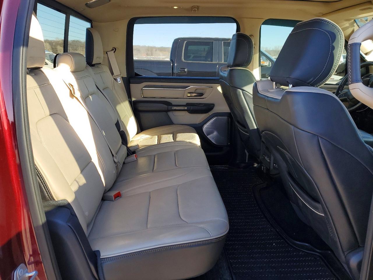 2019 RAM 1500 LIMITED photo 28