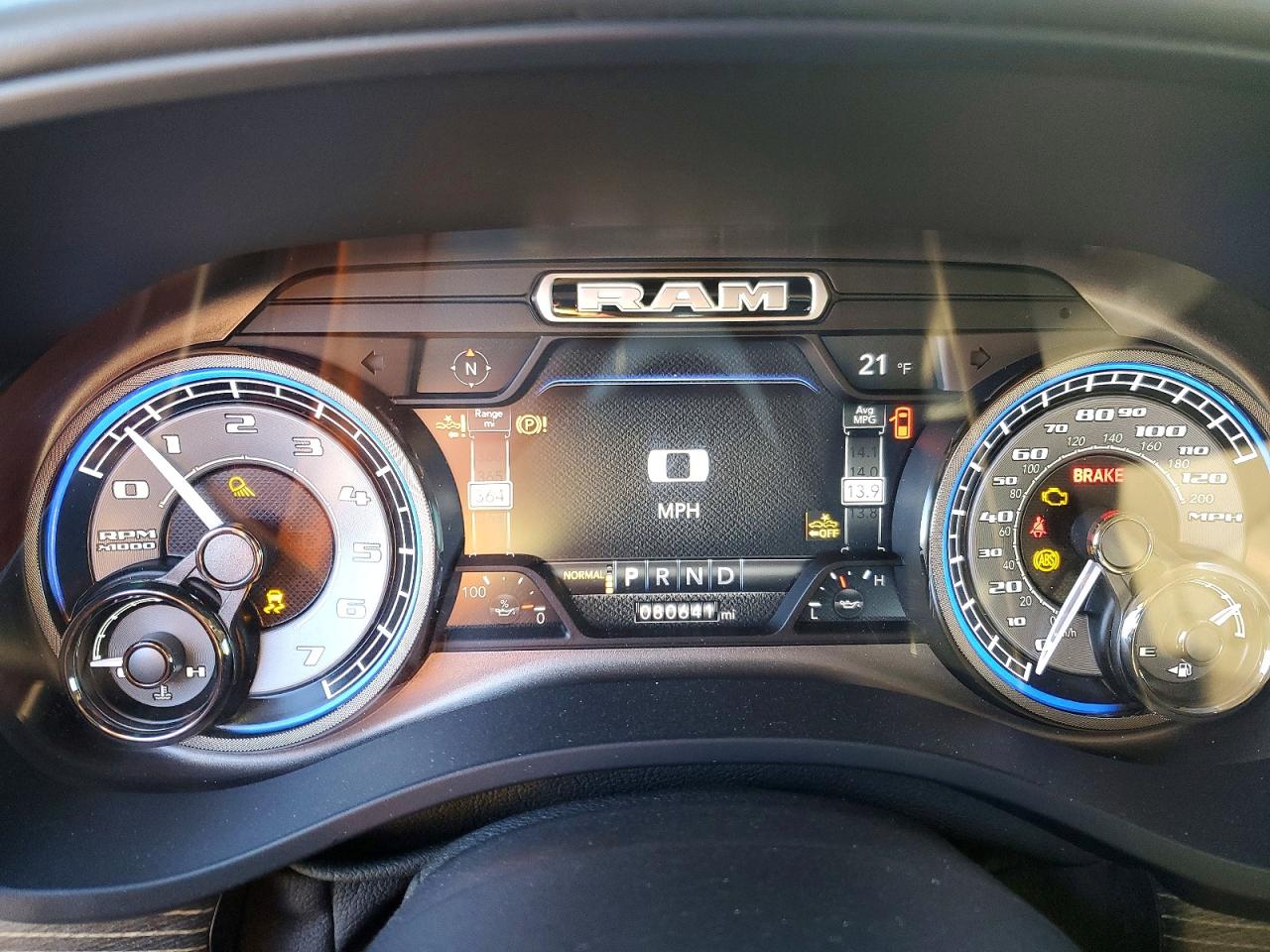2019 RAM 1500 LIMITED photo 25