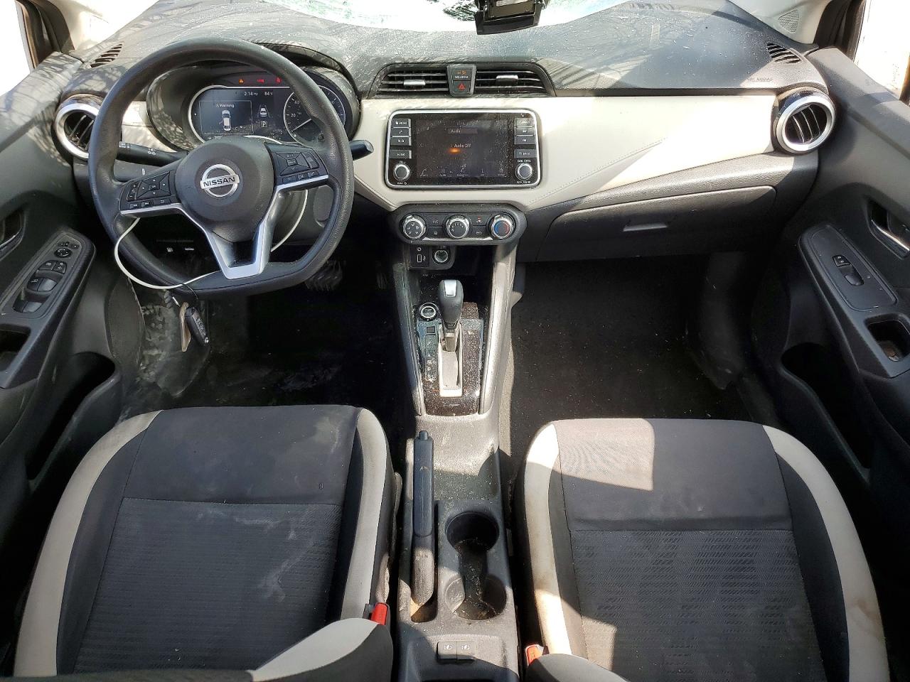 2021 NISSAN VERSA SV photo 8