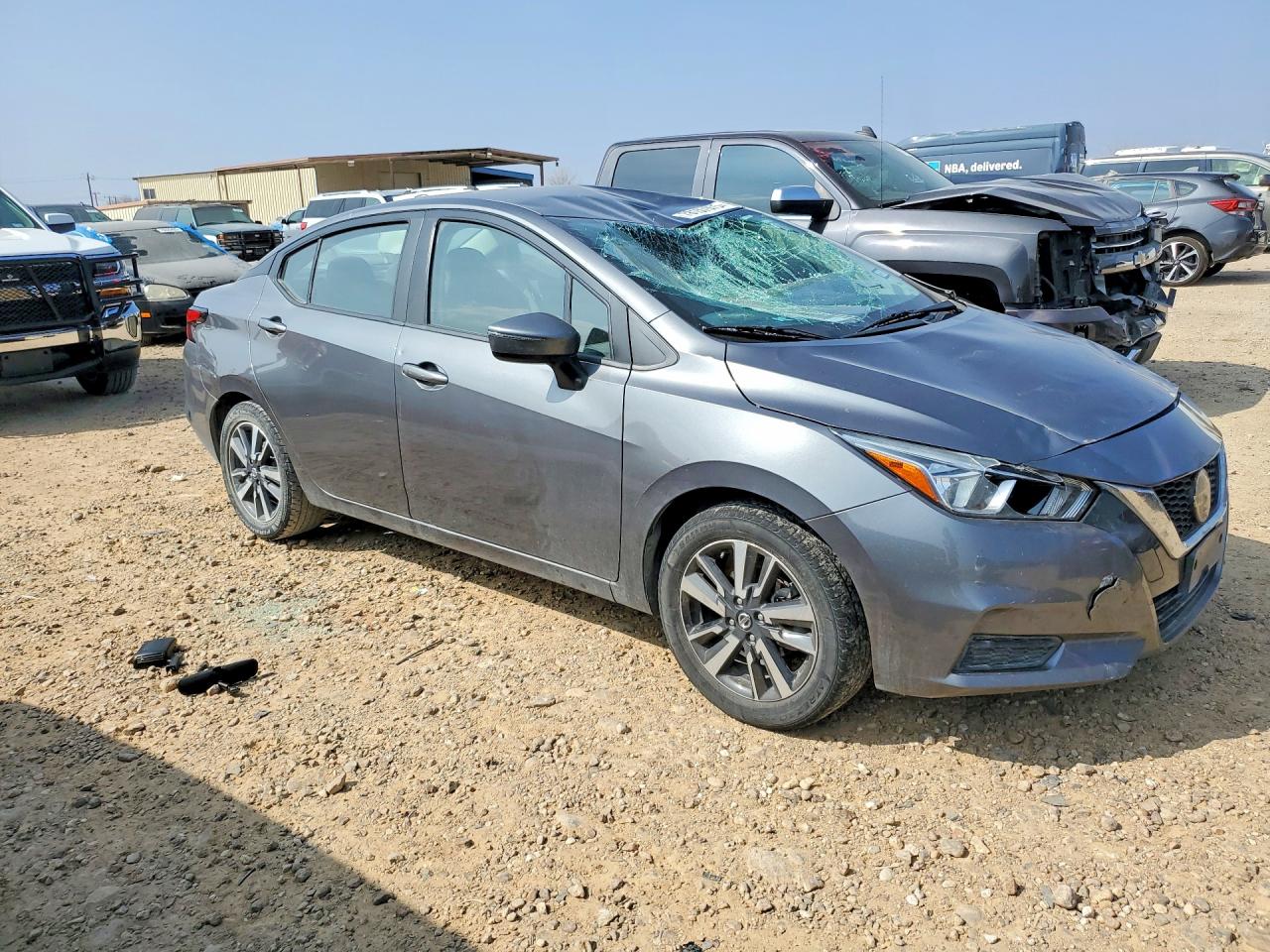 2021 NISSAN VERSA SV photo 4