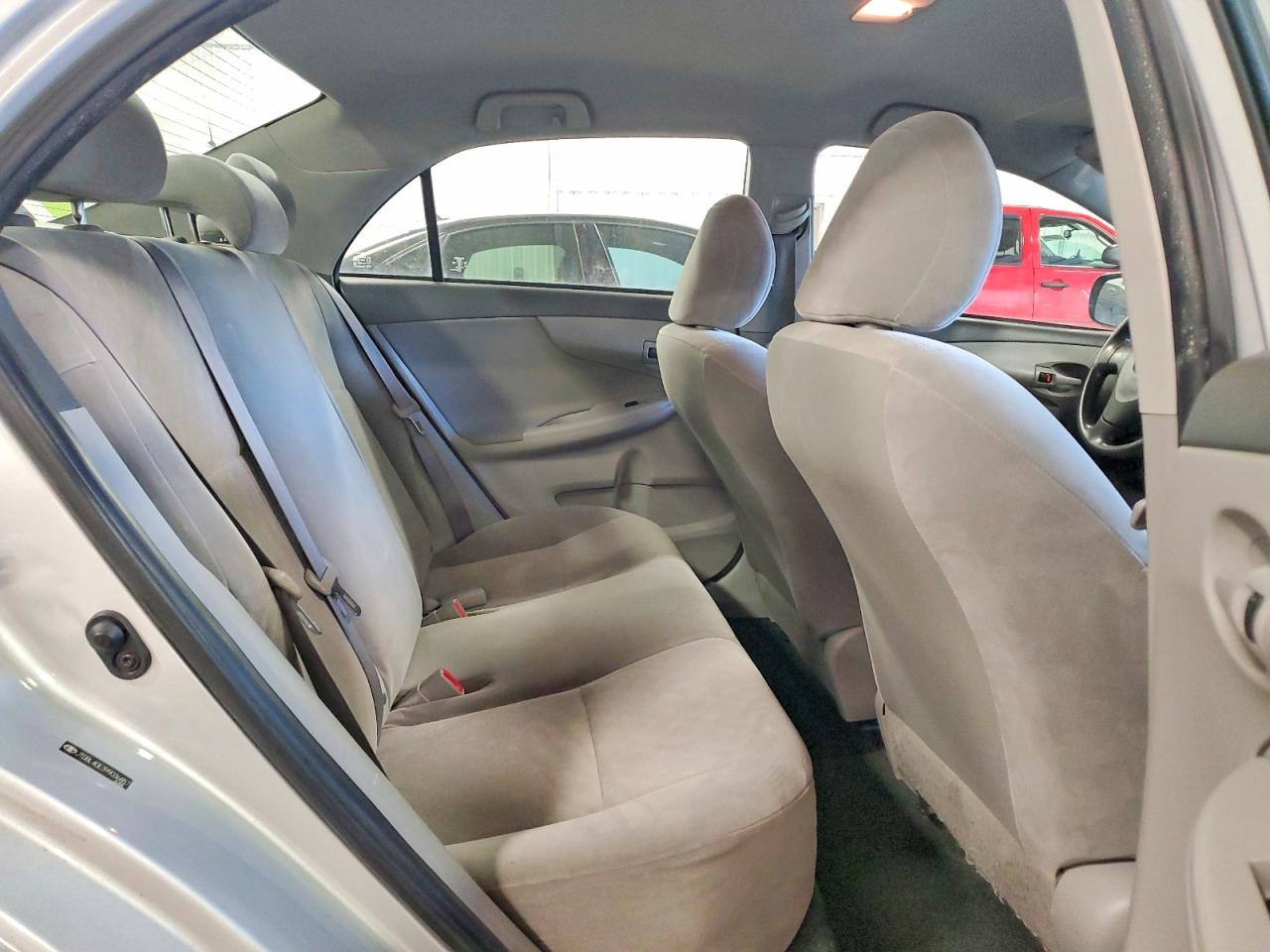 2009 TOYOTA COROLLA photo 28