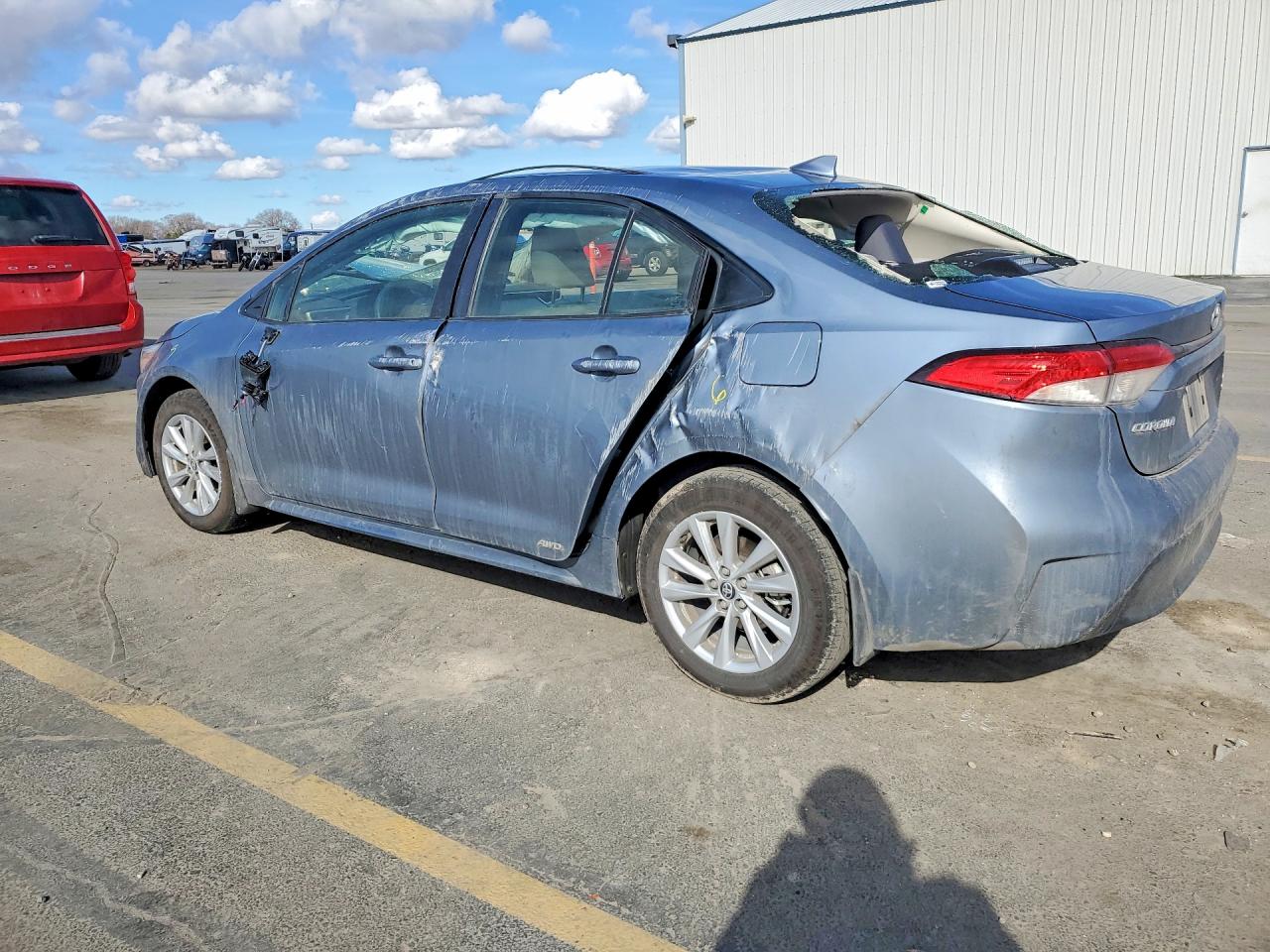 2025 TOYOTA COROLLA LE photo 2