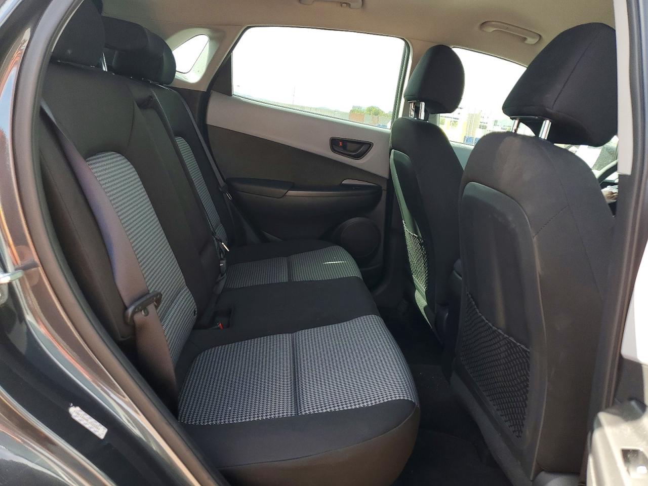 2020 HYUNDAI KONA SE photo 31