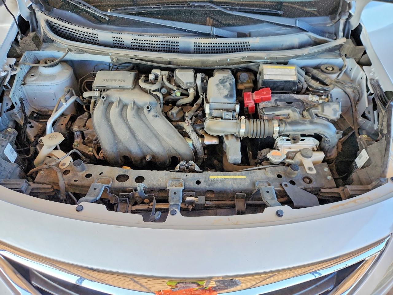 2019 NISSAN VERSA SV photo 11