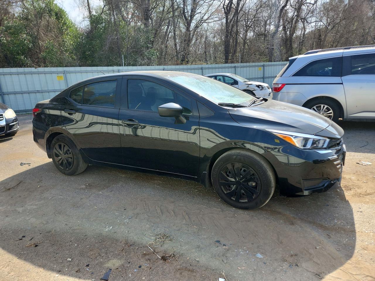 2024 NISSAN VERSA S photo 7