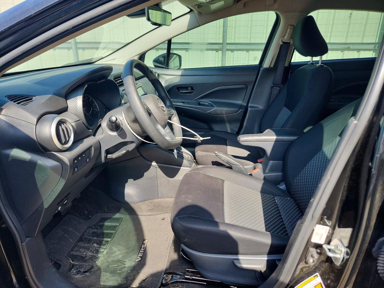 2024 NISSAN VERSA S photo 13