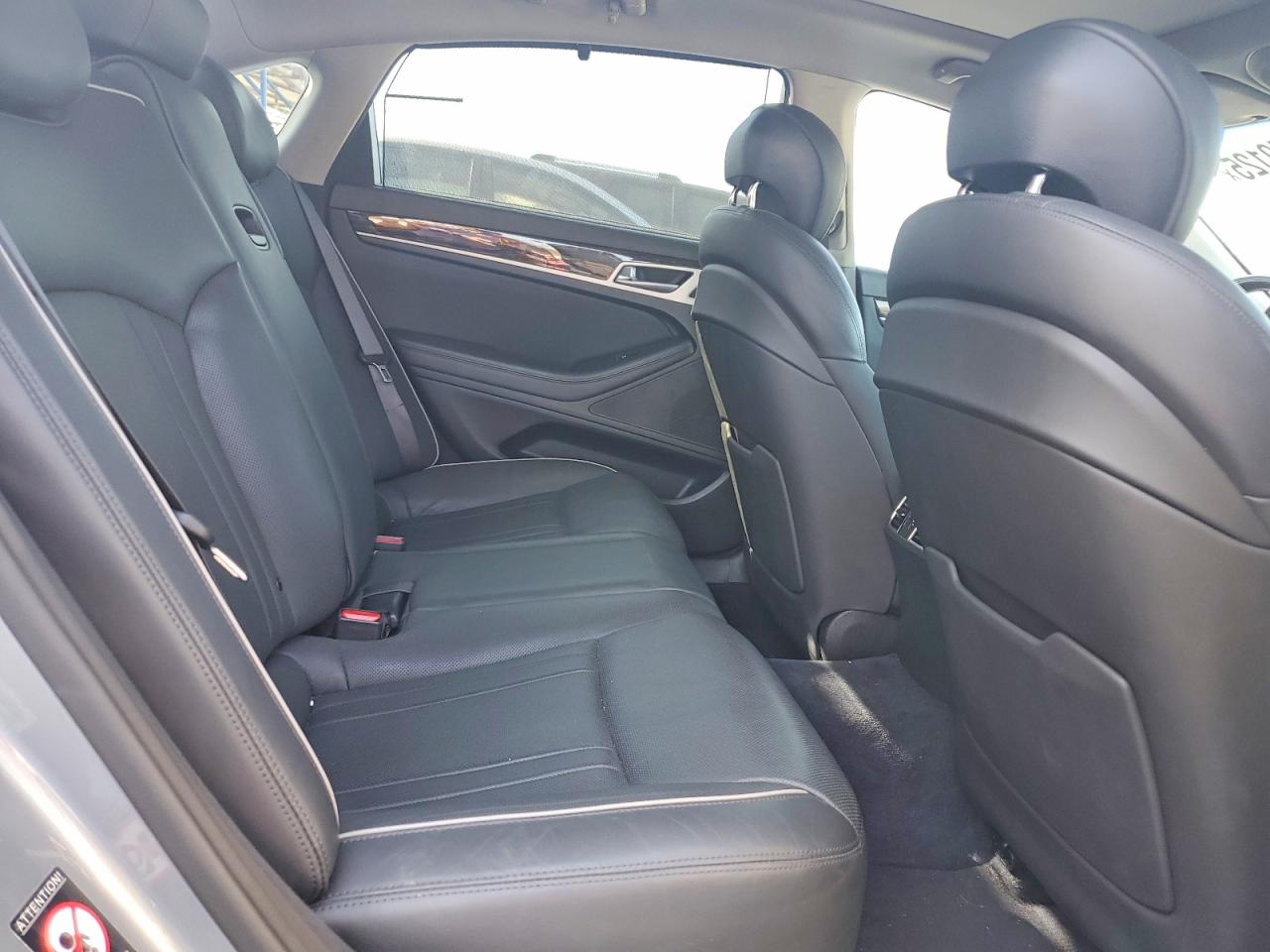 2015 HYUNDAI GENESIS 3.8L photo 10