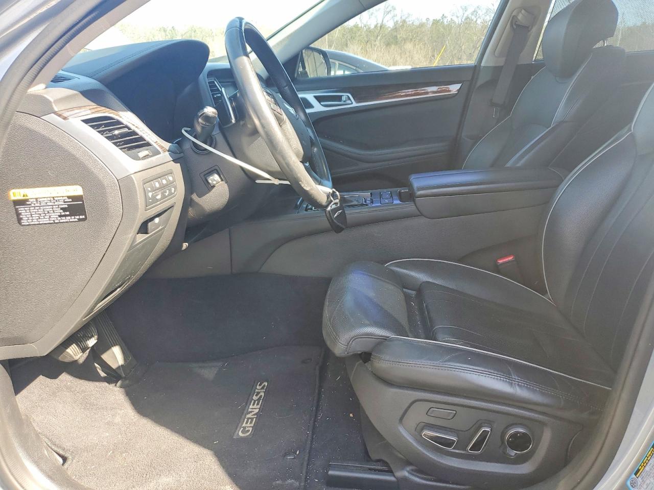 2015 HYUNDAI GENESIS 3.8L photo 7