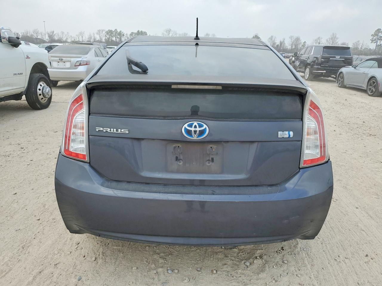 2014 TOYOTA PRIUS C photo 6