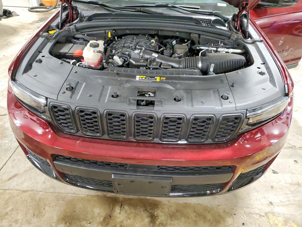 2024 JEEP GRAND CHEROKEE L LAREDO photo 23