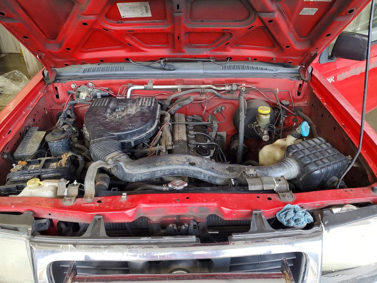 1998 NISSAN FRONTIER XE photo 11