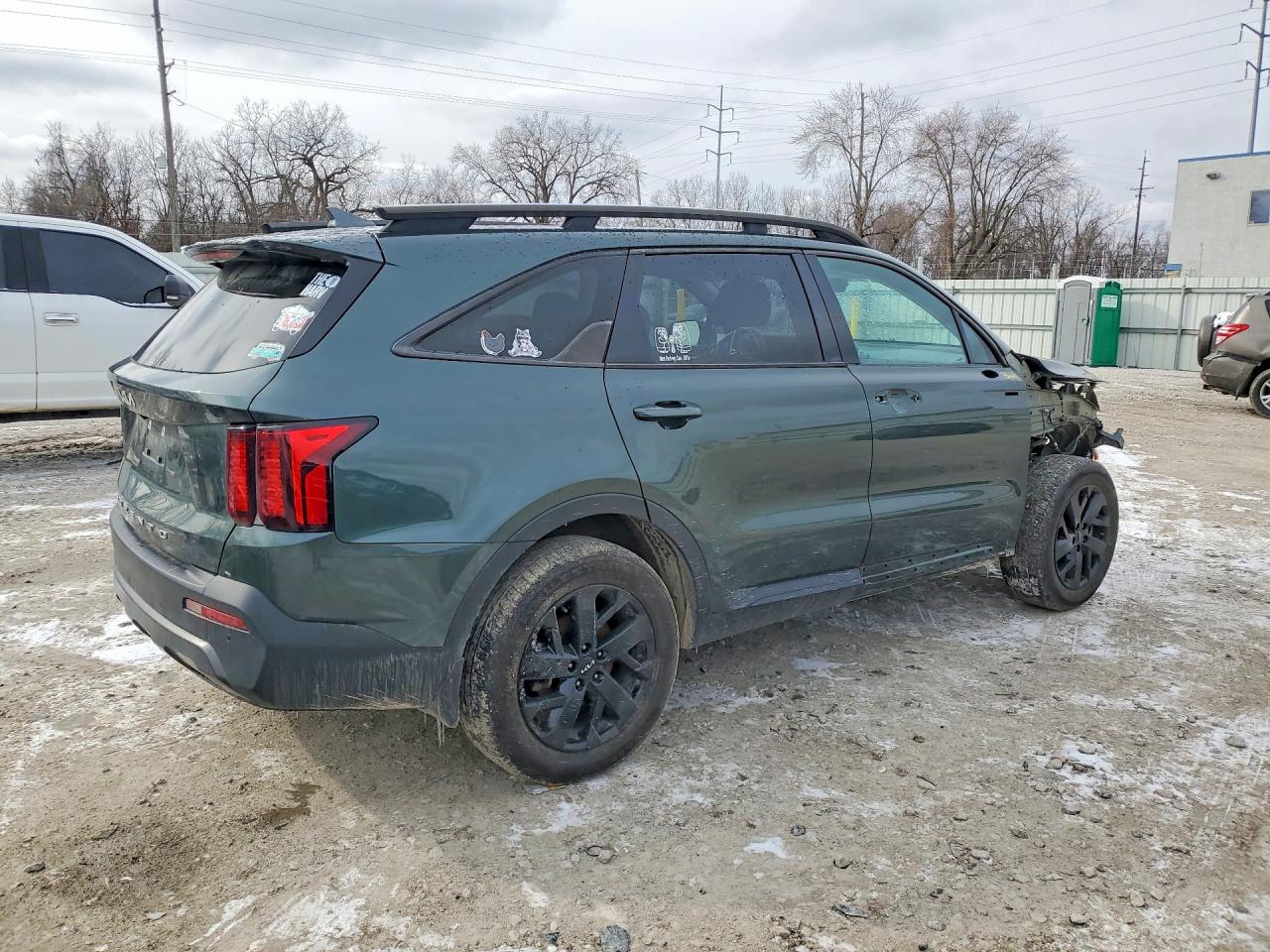 2022 KIA SORENTO S photo 3