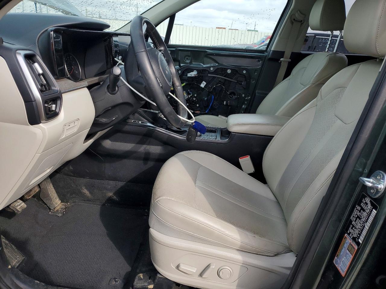 2022 KIA SORENTO S photo 7