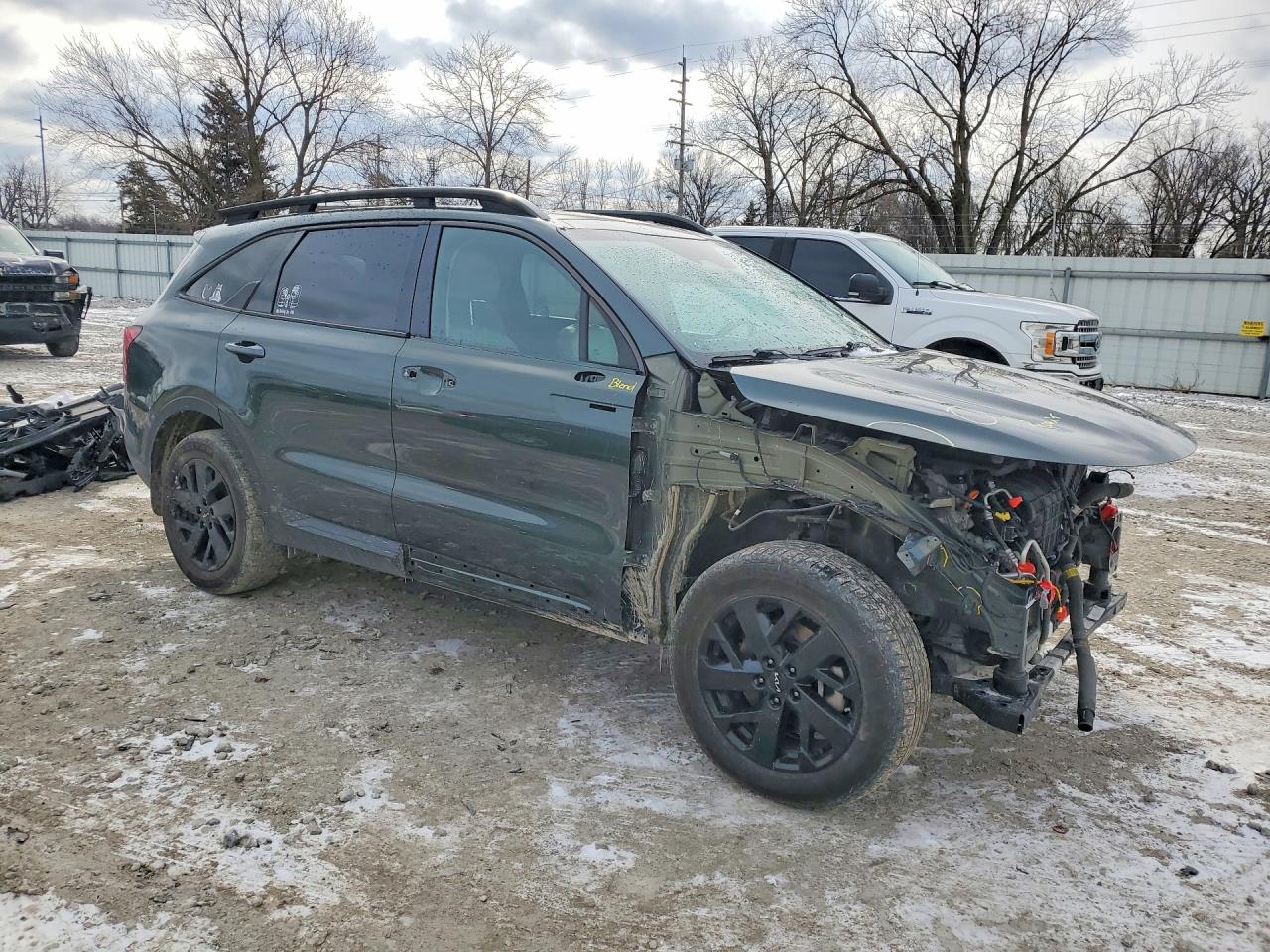 2022 KIA SORENTO S photo 4