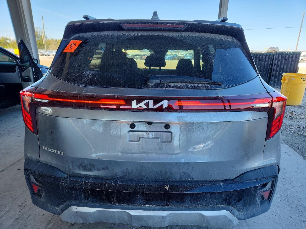 2025 KIA SELTOS EX photo 11