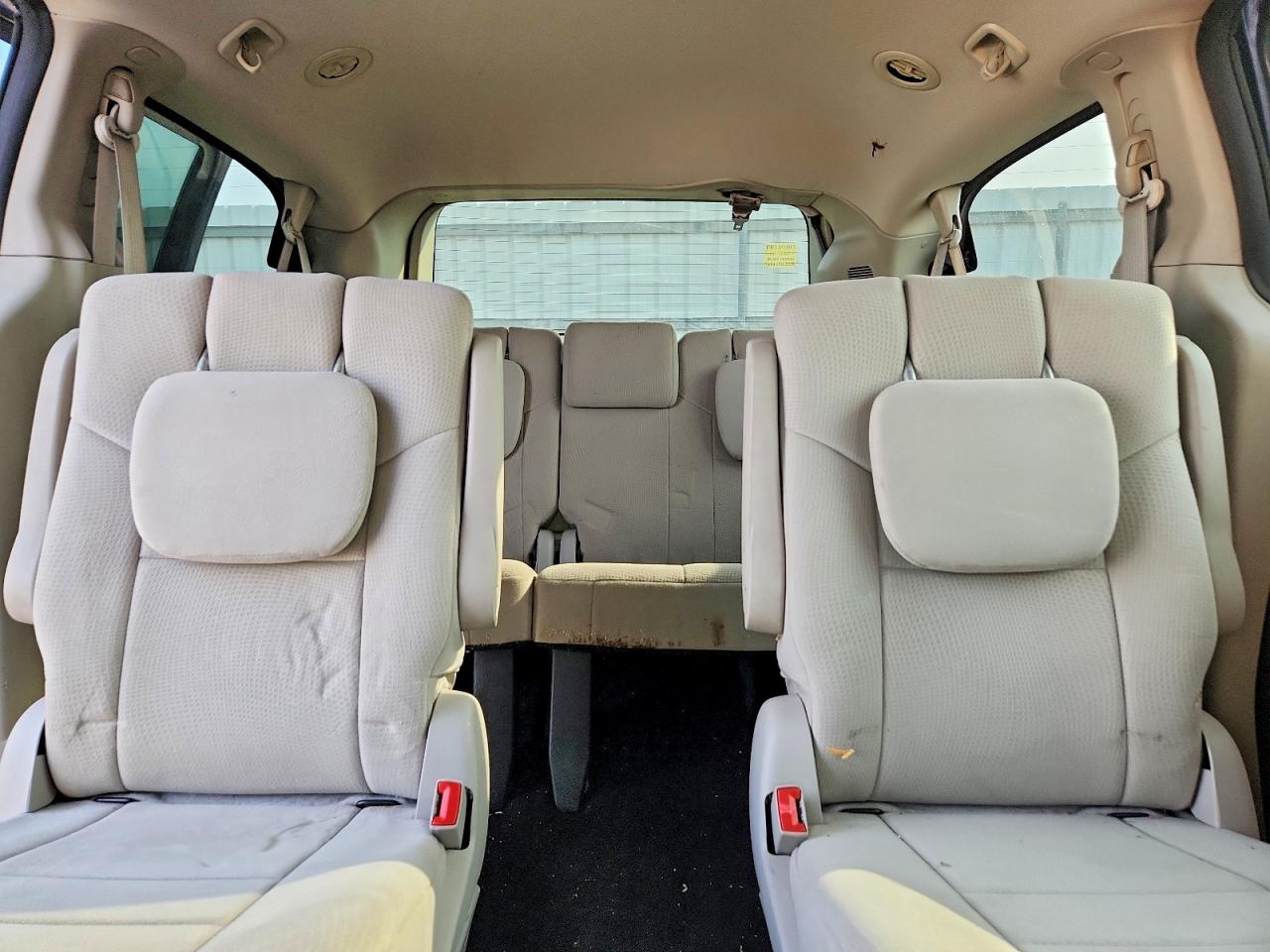 2012 DODGE GRAND CARAVAN SXT photo 10