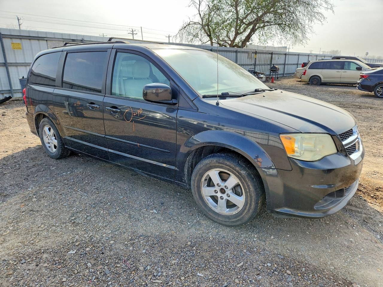 2012 DODGE GRAND CARAVAN SXT photo 4