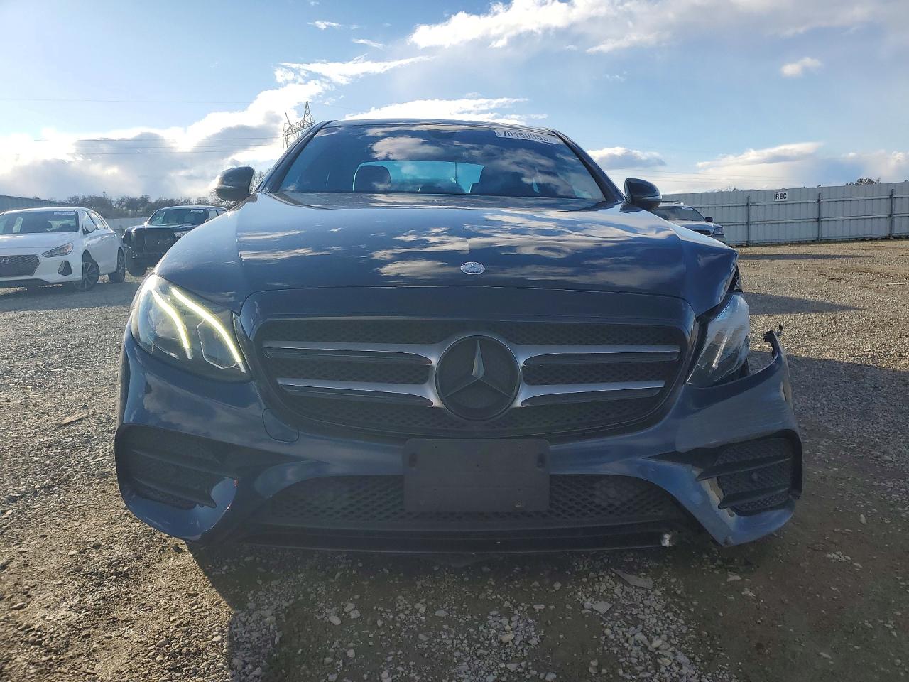 2017 MERCEDES-BENZ E 300 photo 9