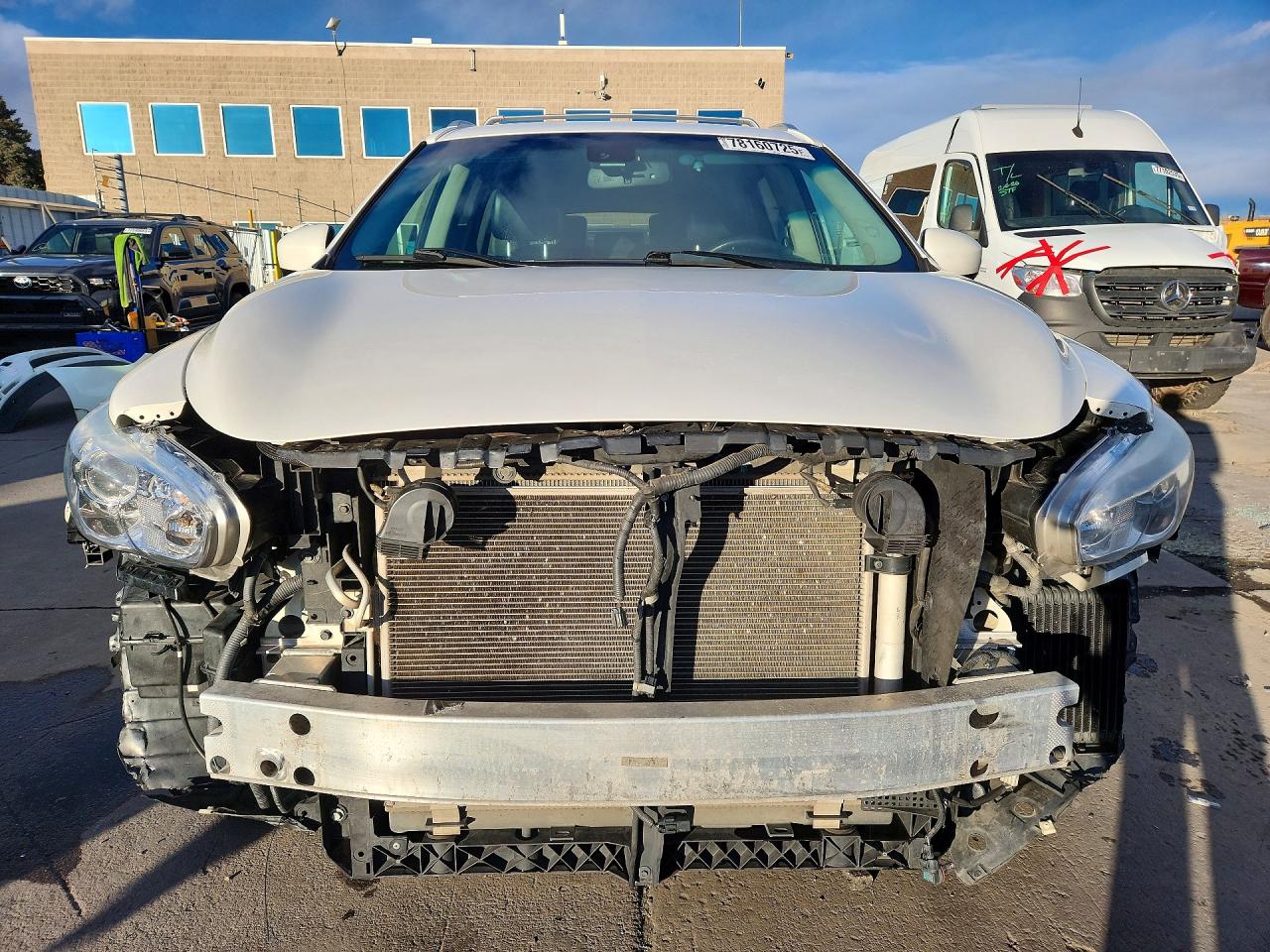 2014 INFINITI QX60 BASE photo 5
