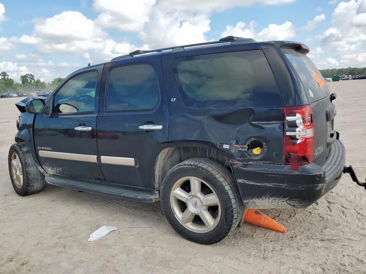 2008 CHEVROLET TAHOE C1500 photo 2
