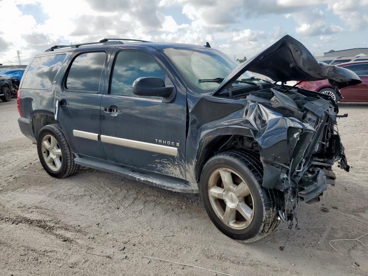 2008 CHEVROLET TAHOE C1500 photo 4