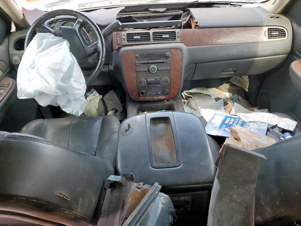 2008 CHEVROLET TAHOE C1500 photo 8