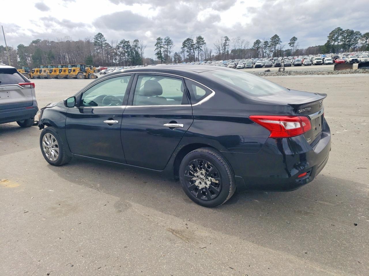2019 NISSAN SENTRA S photo 3