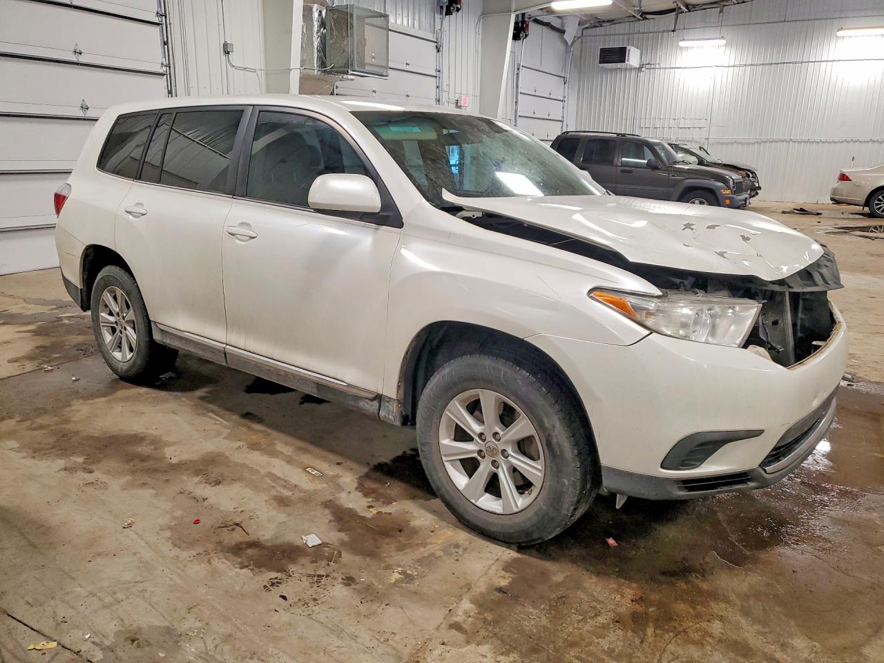2013 TOYOTA HIGHLANDER BASE photo 7