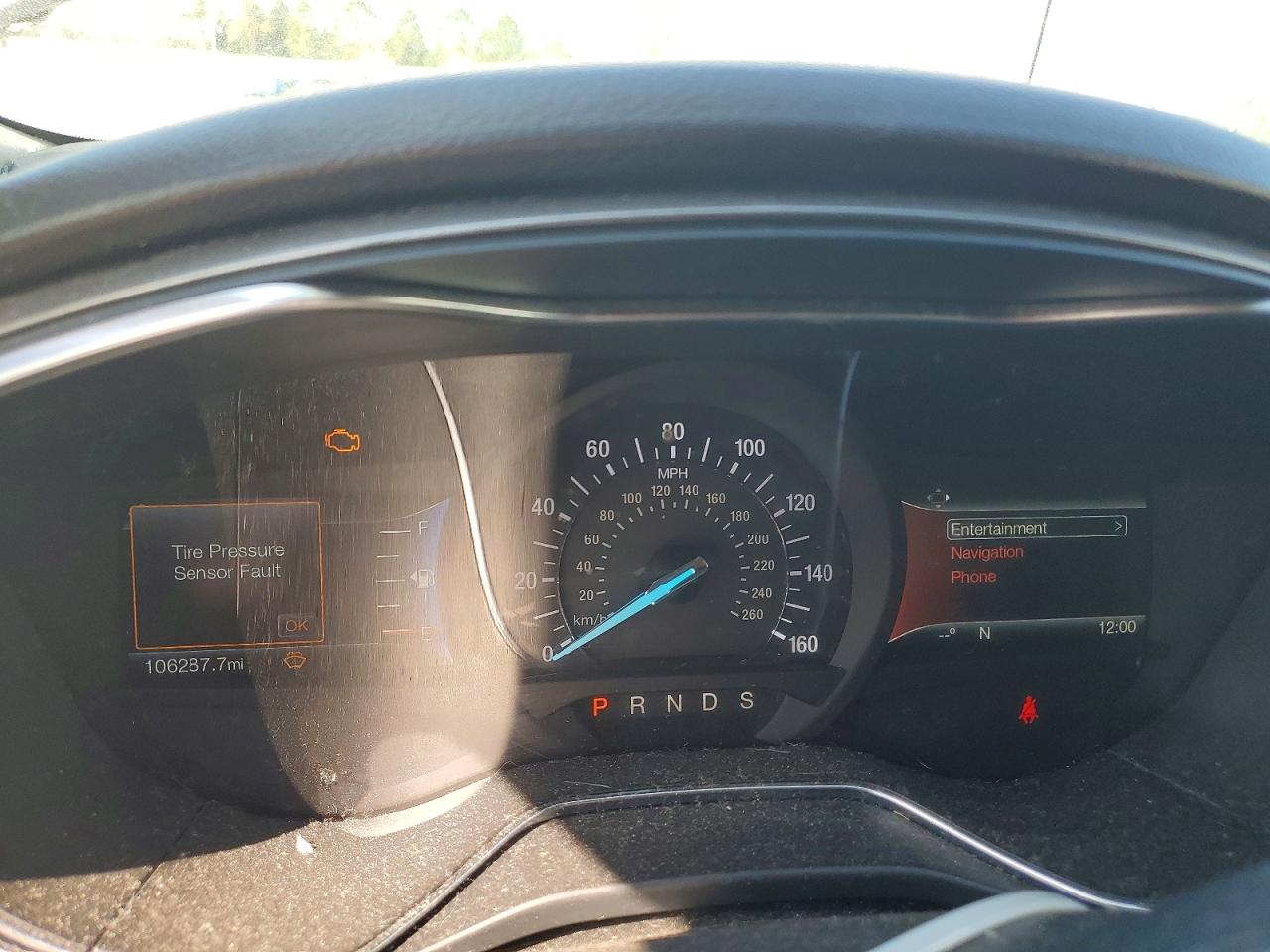 2017 FORD FUSION SE photo 9