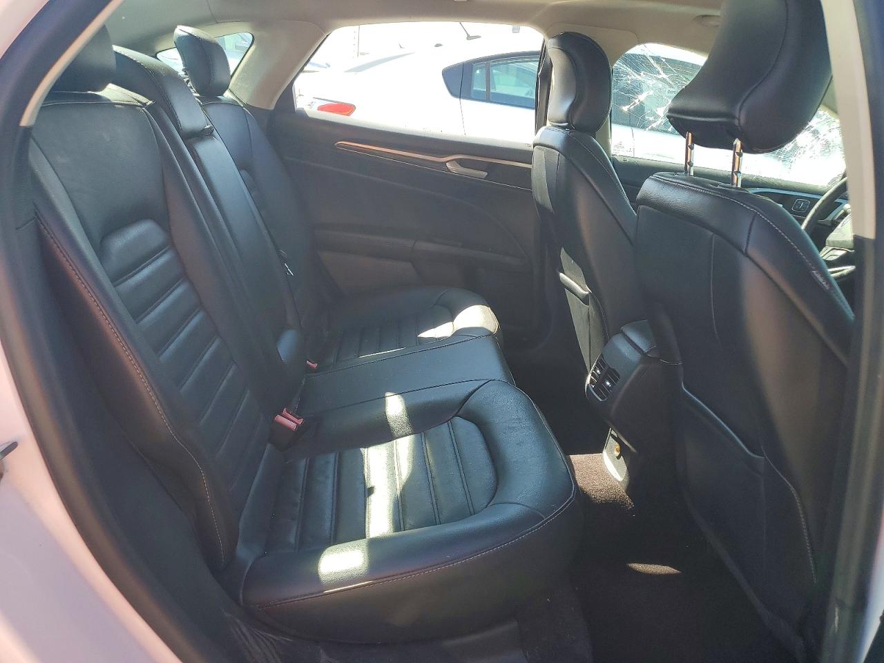 2017 FORD FUSION SE photo 10