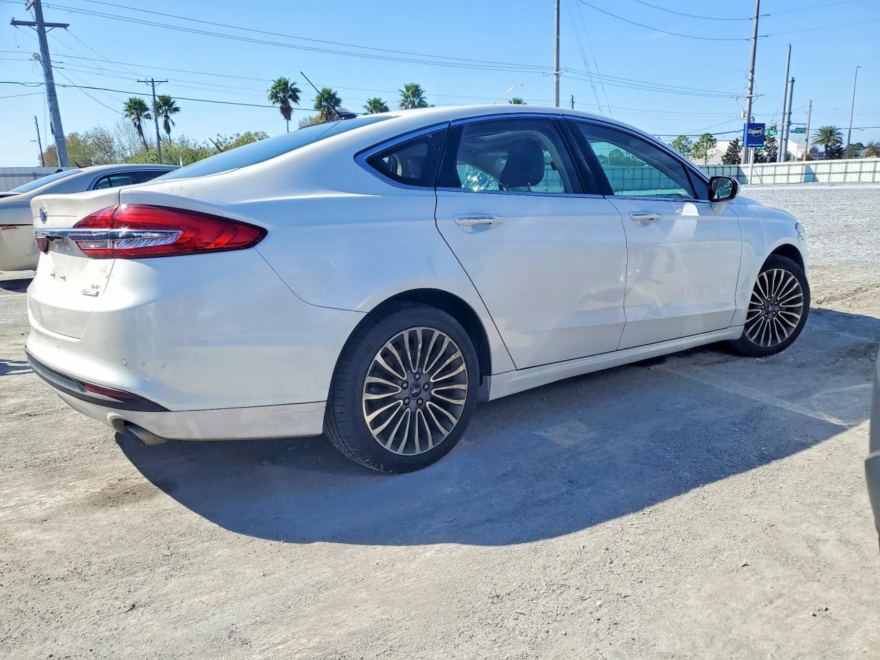 2017 FORD FUSION SE photo 3