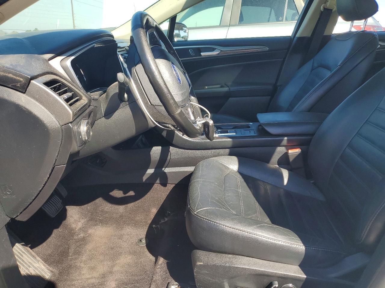 2017 FORD FUSION SE photo 7