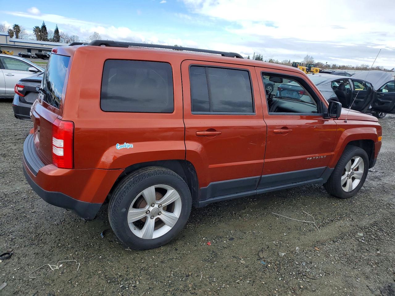 2012 JEEP PATRIOT SPORT photo 5