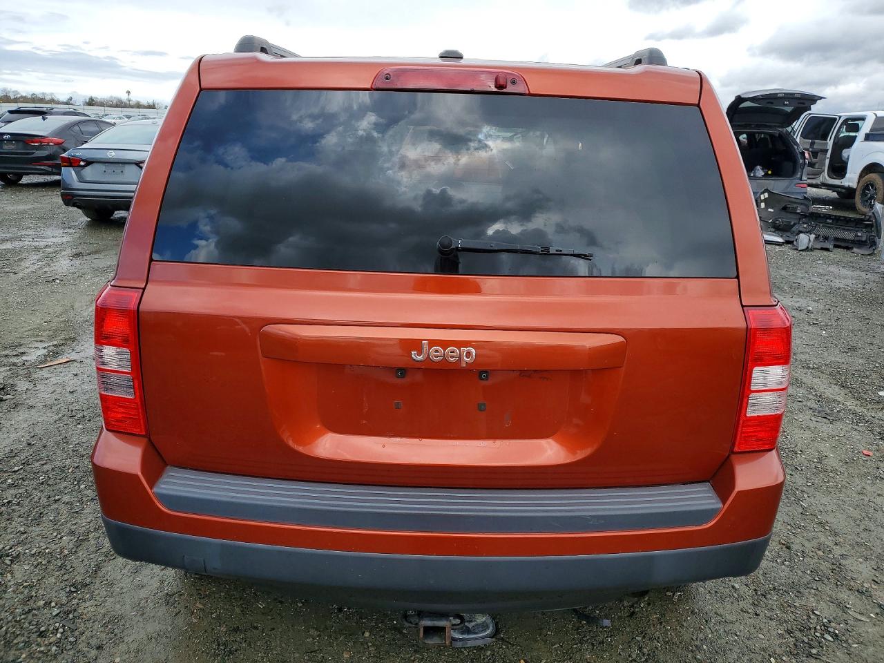 2012 JEEP PATRIOT SPORT photo 11