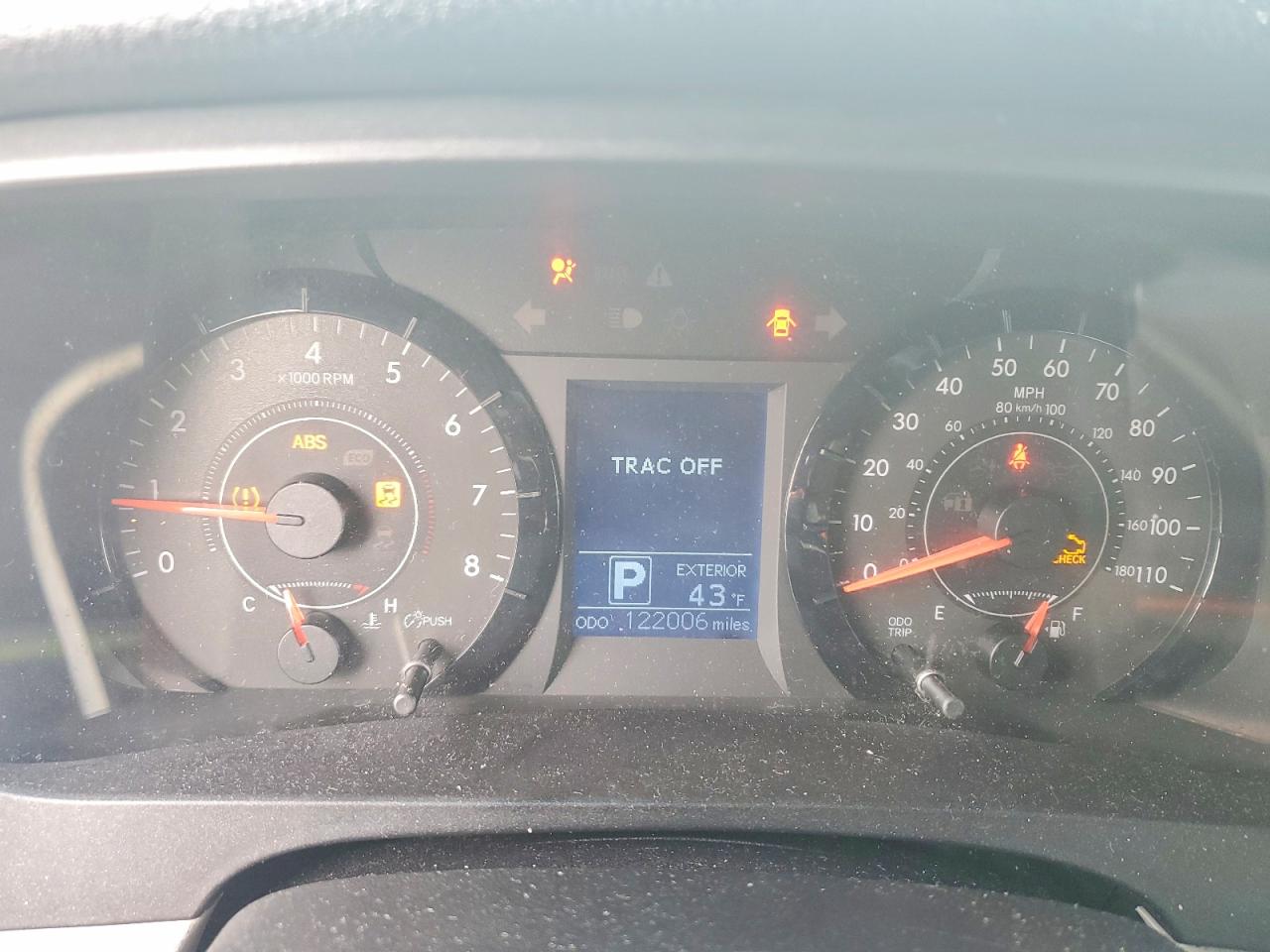 2015 TOYOTA SIENNA LE 8-PASSENGER photo 25