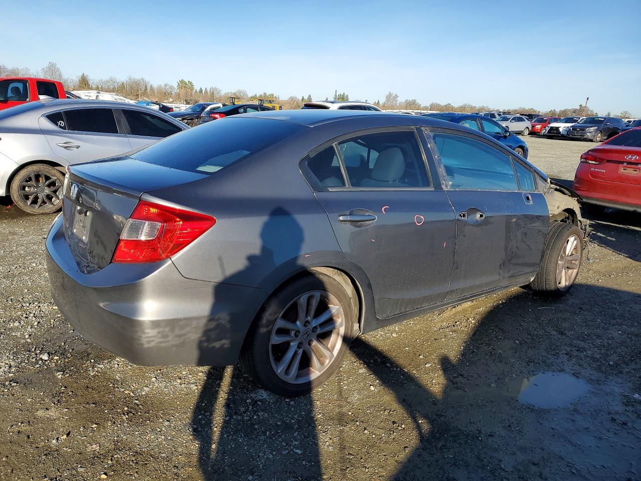 2012 HONDA CIVIC LX photo 3