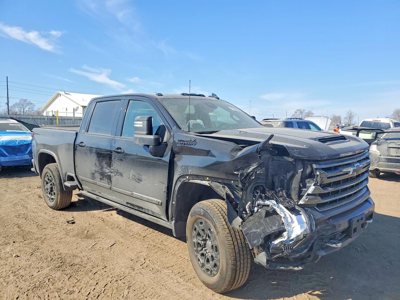 2024 CHEVROLET SILVERADO K2500 HIGH COUNTRY photo 4