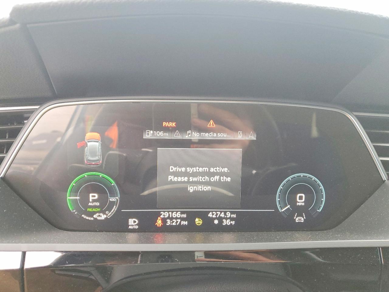 2022 AUDI E-TRON PREMIUM PLUS photo 9