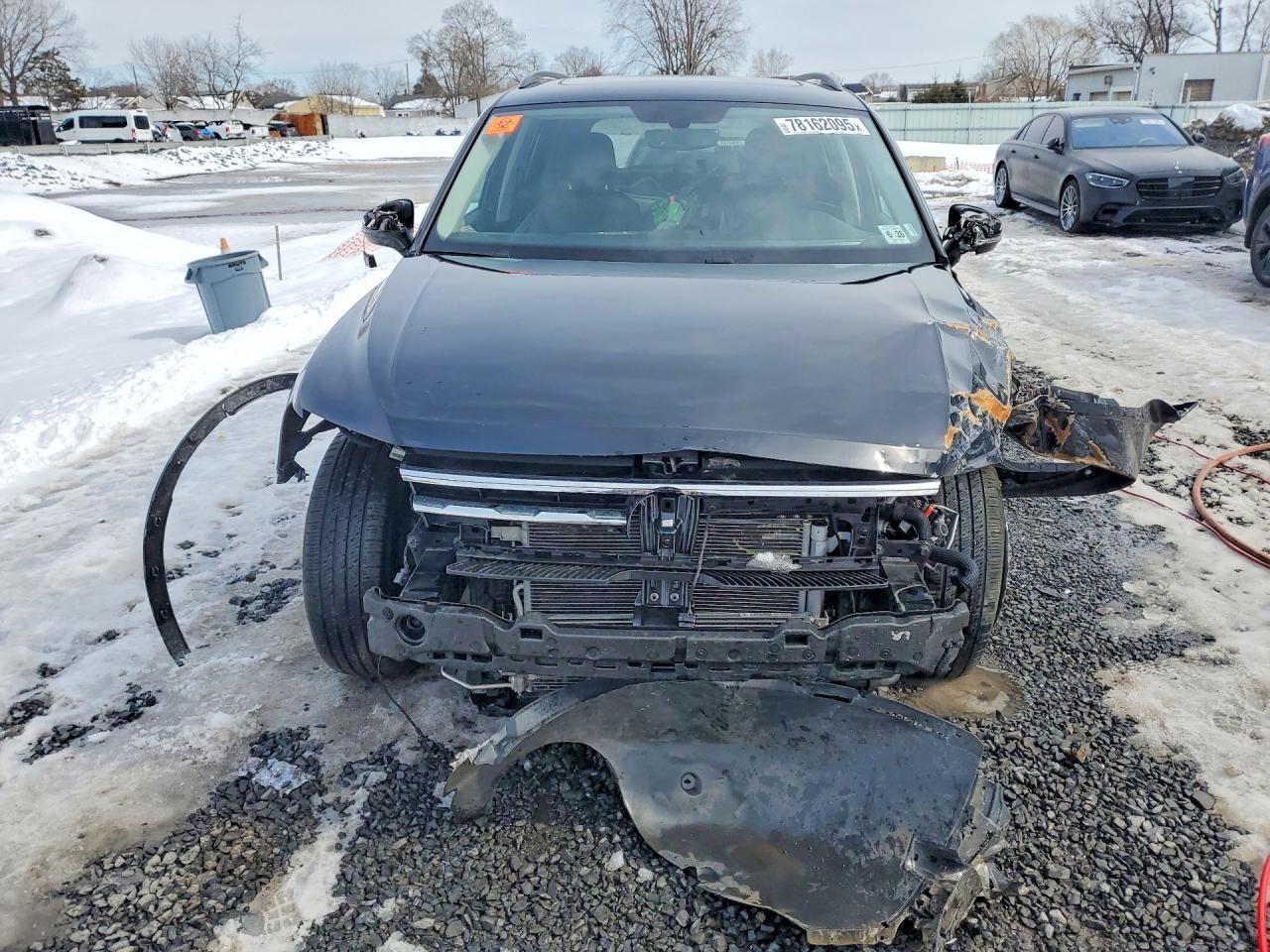 2021 VOLKSWAGEN TIGUAN SE photo 13