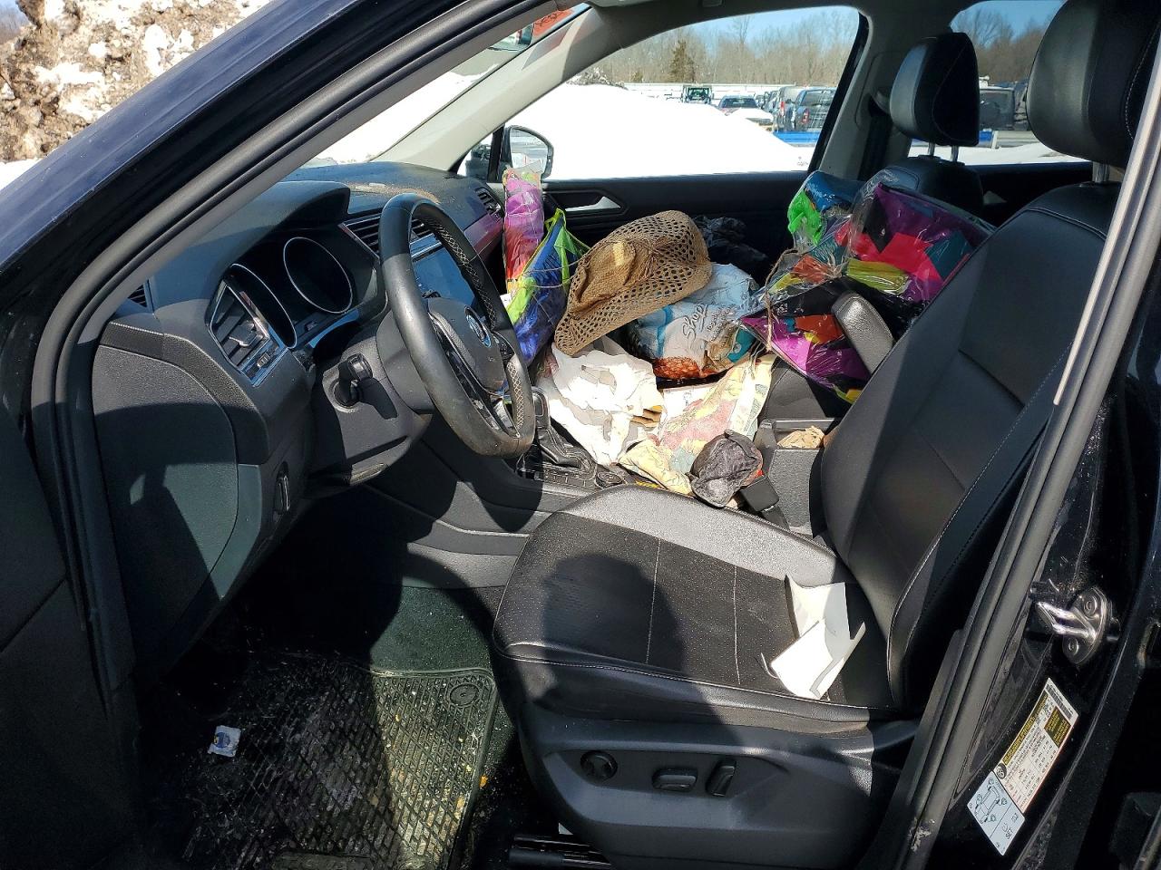 2021 VOLKSWAGEN TIGUAN SE photo 19