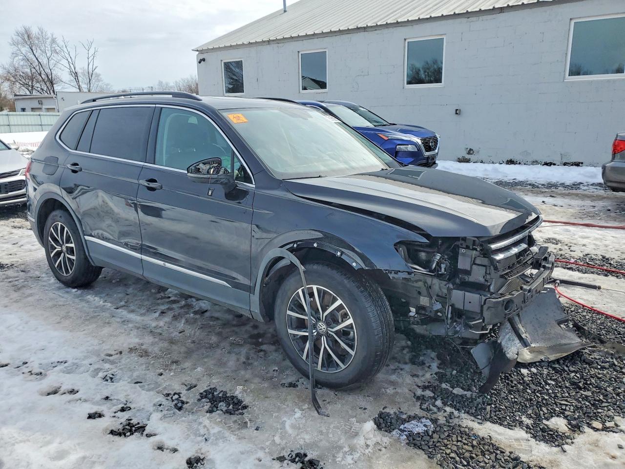 2021 VOLKSWAGEN TIGUAN SE photo 10