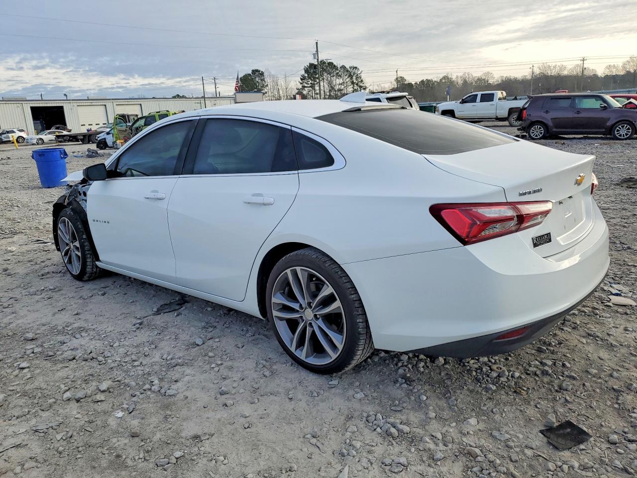 2023 CHEVROLET MALIBU PREMIER photo 3